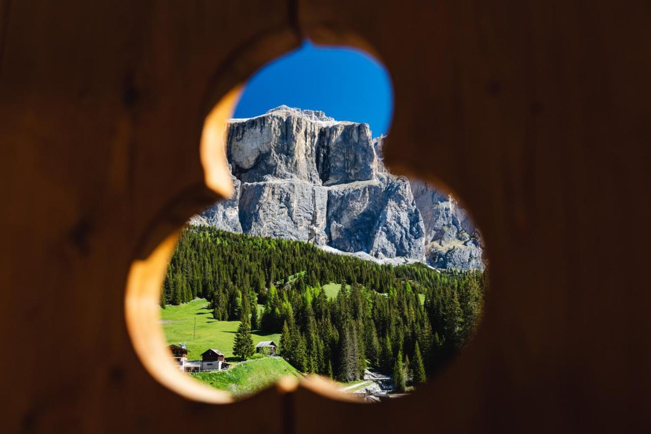 Wellness Hotel Lupo Bianco Canazei Dış mekan fotoğraf