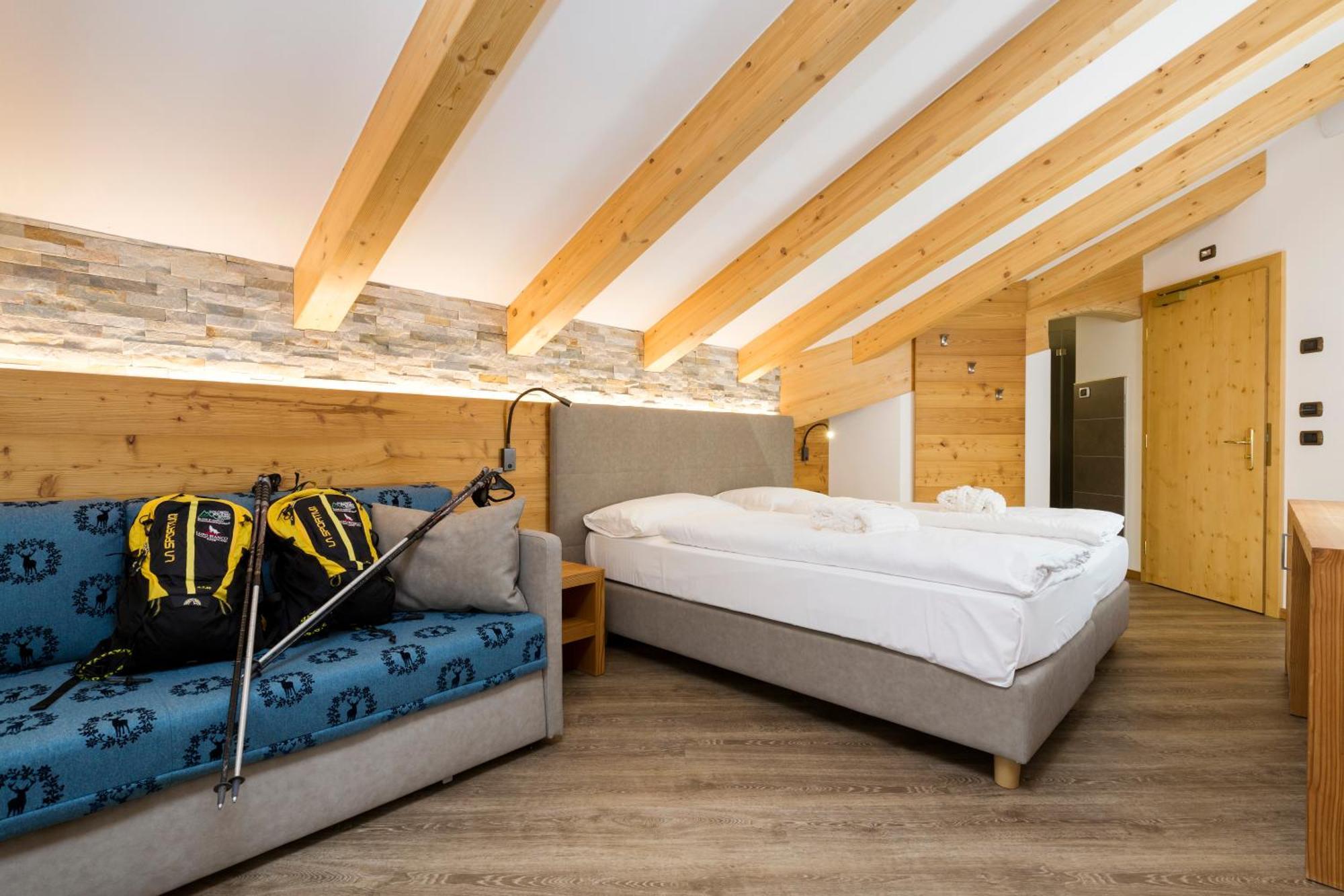 Wellness Hotel Lupo Bianco Canazei Dış mekan fotoğraf