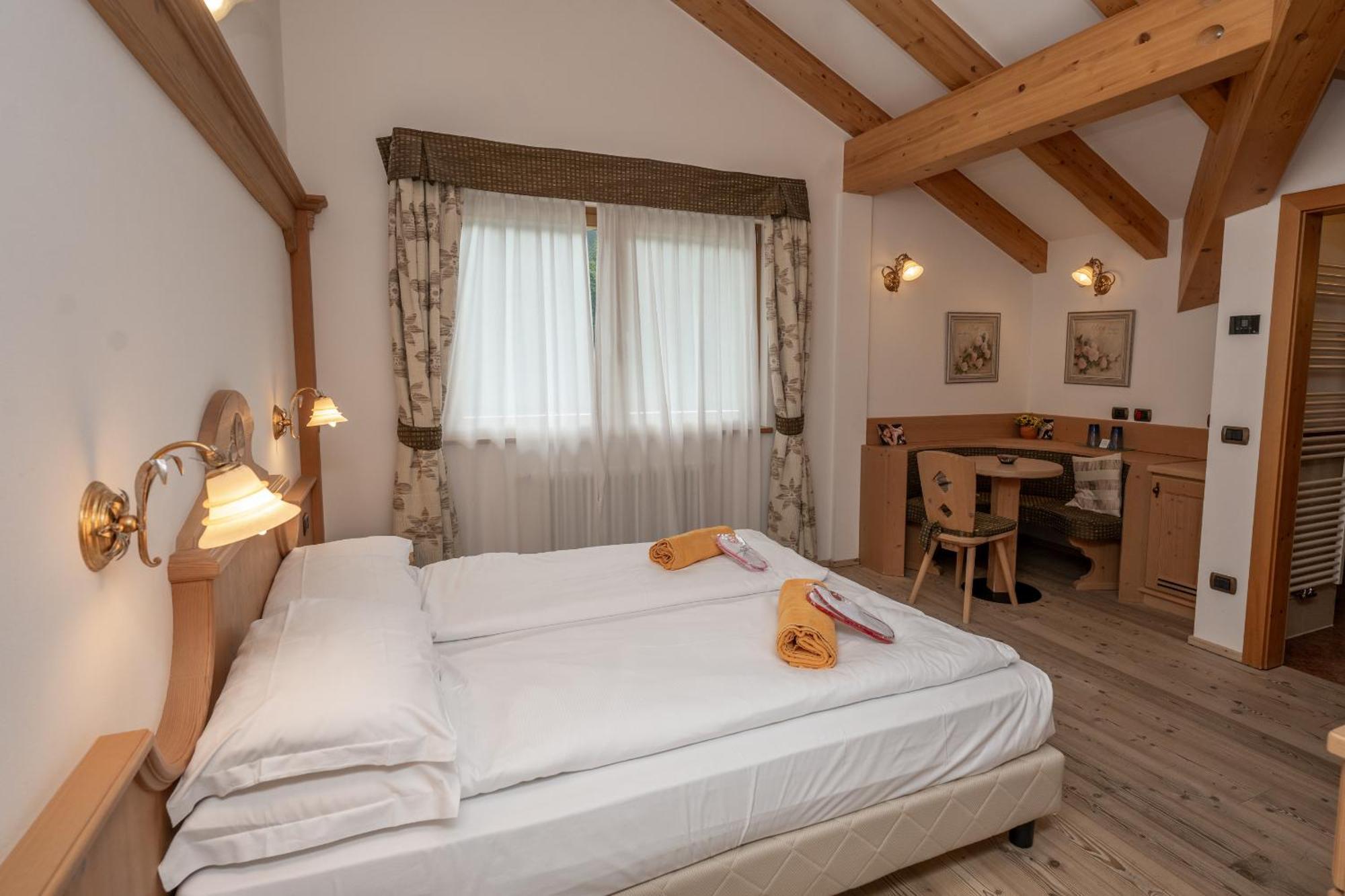 Wellness Hotel Lupo Bianco Canazei Dış mekan fotoğraf