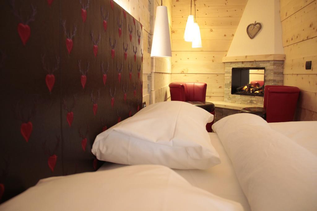Wellness Hotel Lupo Bianco Canazei Dış mekan fotoğraf